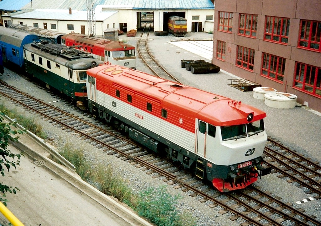 [1024x720] 749179a.jpg