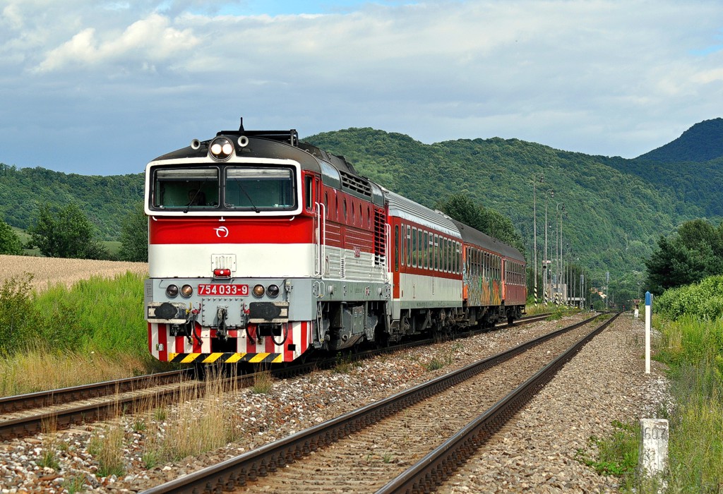 [1024x700] 754033d.jpg