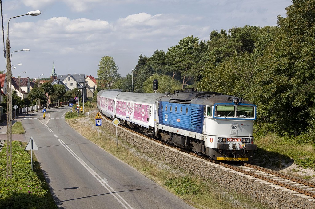 [1024x680] 754037j.jpg