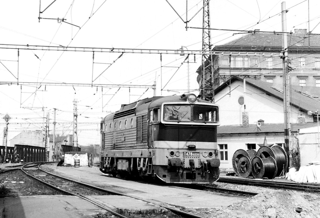 [1024x700] 754039b.jpg