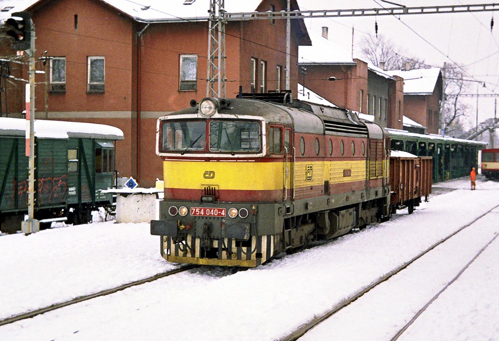 [1024x700] 754040a.jpg