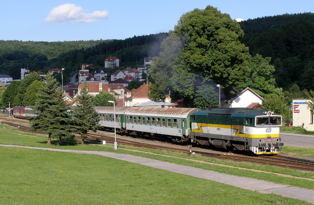 [1024x670] 754045c.jpg