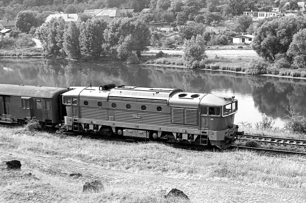 [1024x680] 754049f.jpg