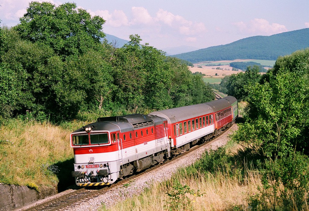 [1024x700] 754082f.jpg