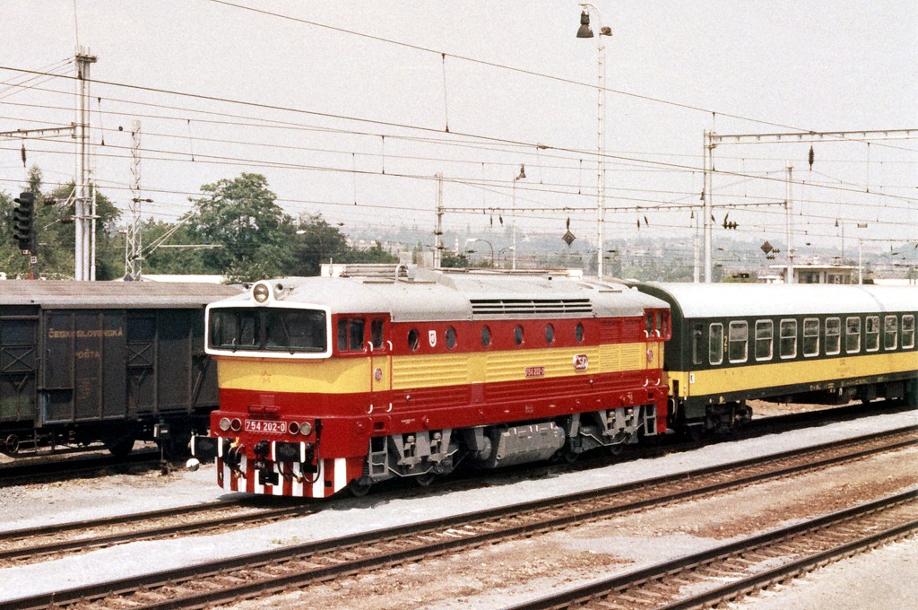 [1024x680] 754202a.jpg