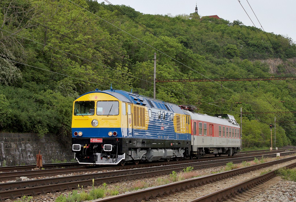 [1024x700] 759002c.jpg