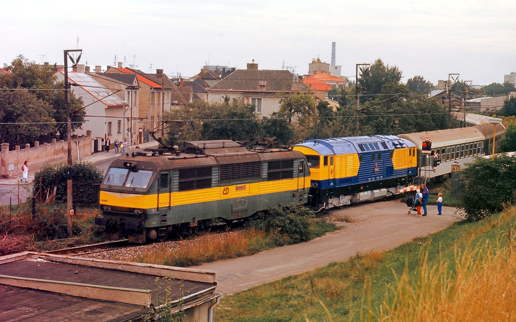 [1024x640] 759601a.jpg