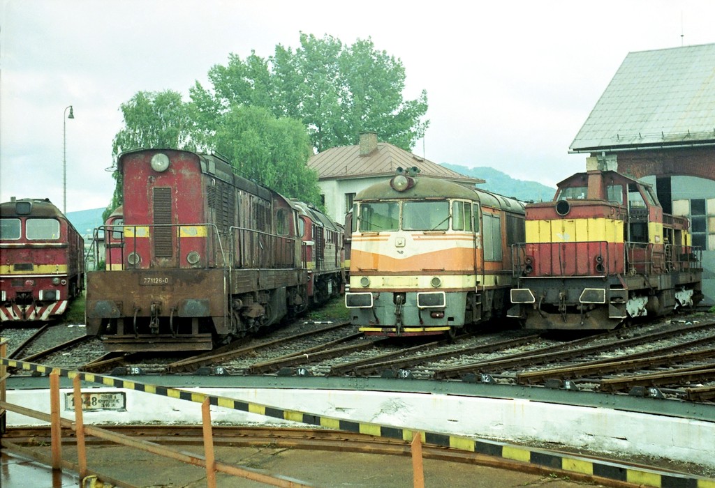 [1024x700] 771126b.jpg