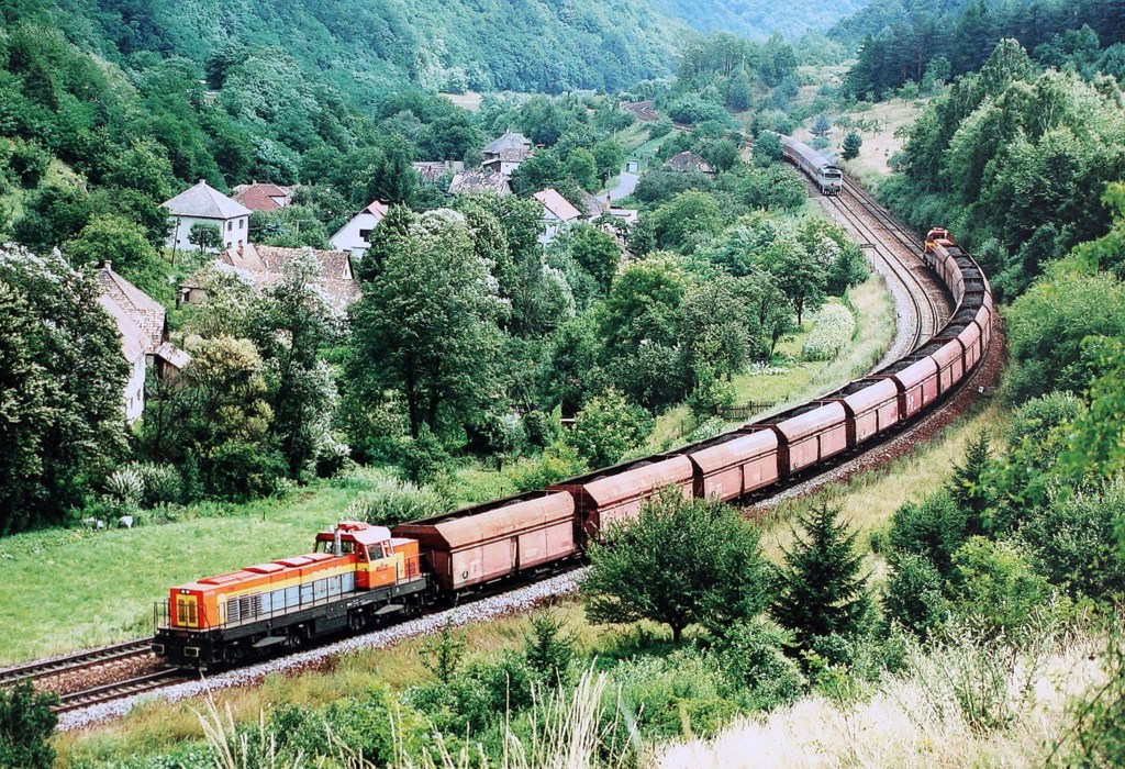 [1024x700] 773009b.jpg