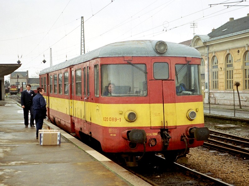 [800x600] 820089f.jpg