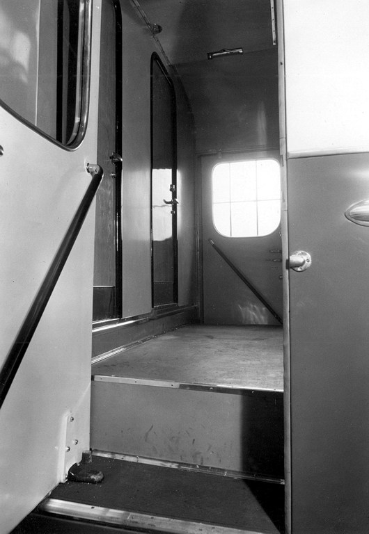 [530x768] 825plosina.jpg