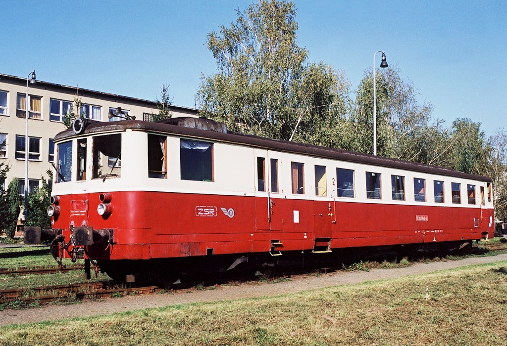 [1024x700] 830004b.jpg