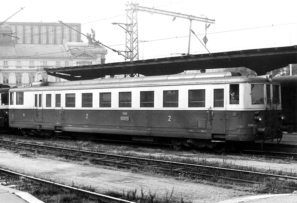 [1024x700] 830010b.jpg