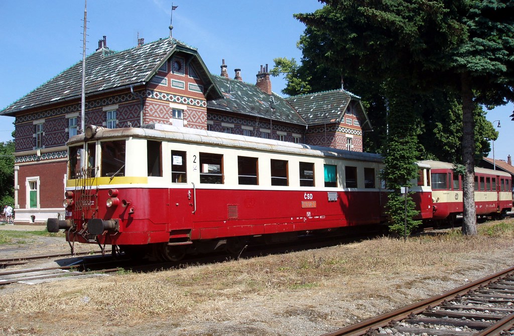 [1024x670] 830018e.jpg