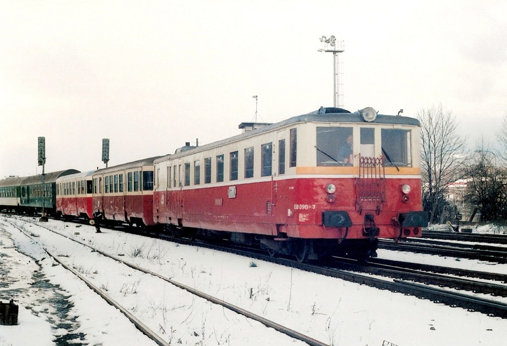 [1024x700] 830090b.jpg