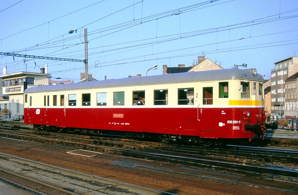 [1024x670] 830091b.jpg