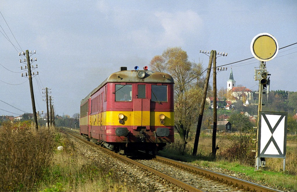 [1024x660] 830093a.jpg