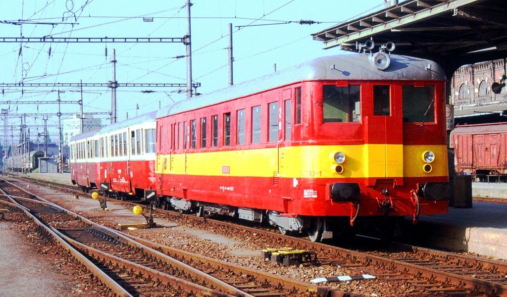 [1024x600] 830093c.jpg