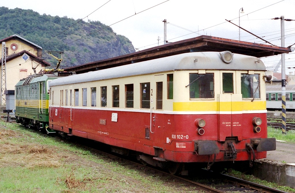 [1024x670] 830102a.jpg