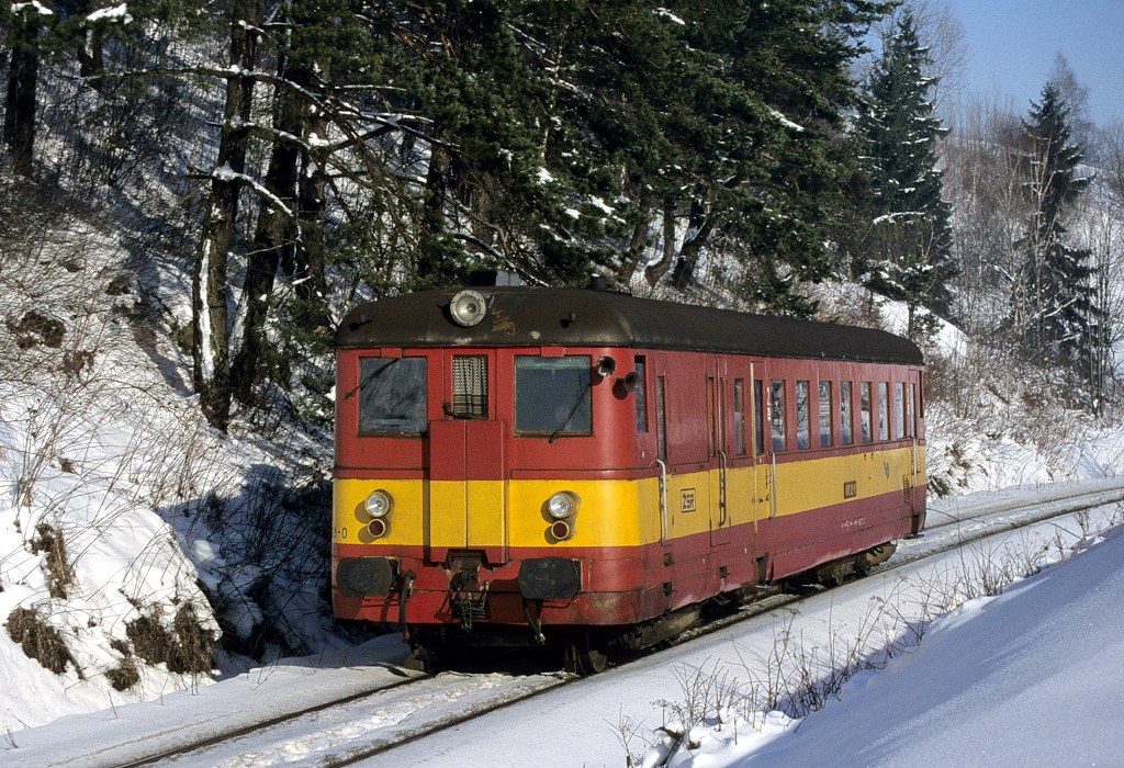 [1024x700] 830121a.jpg