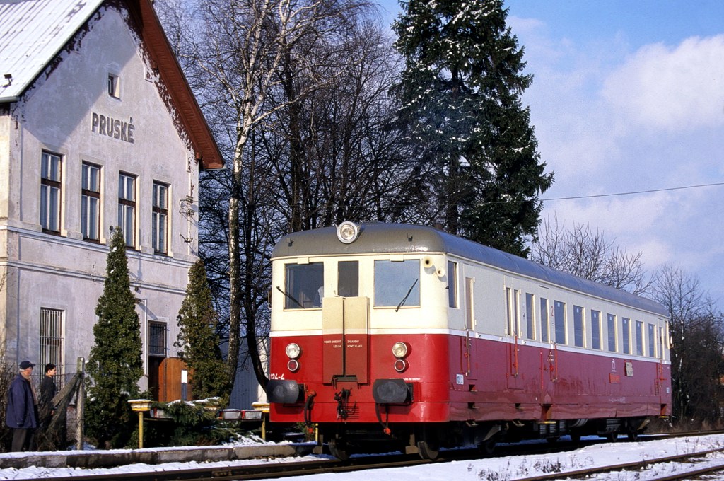 [1024x680] 830124b.jpg