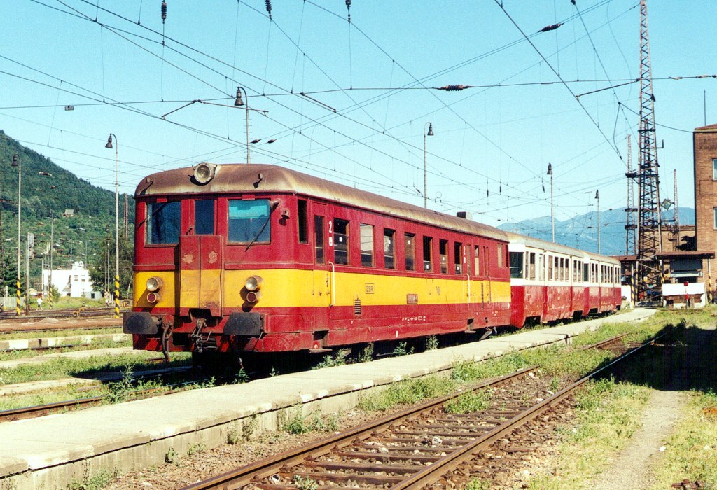 [1024x700] 830124c.jpg