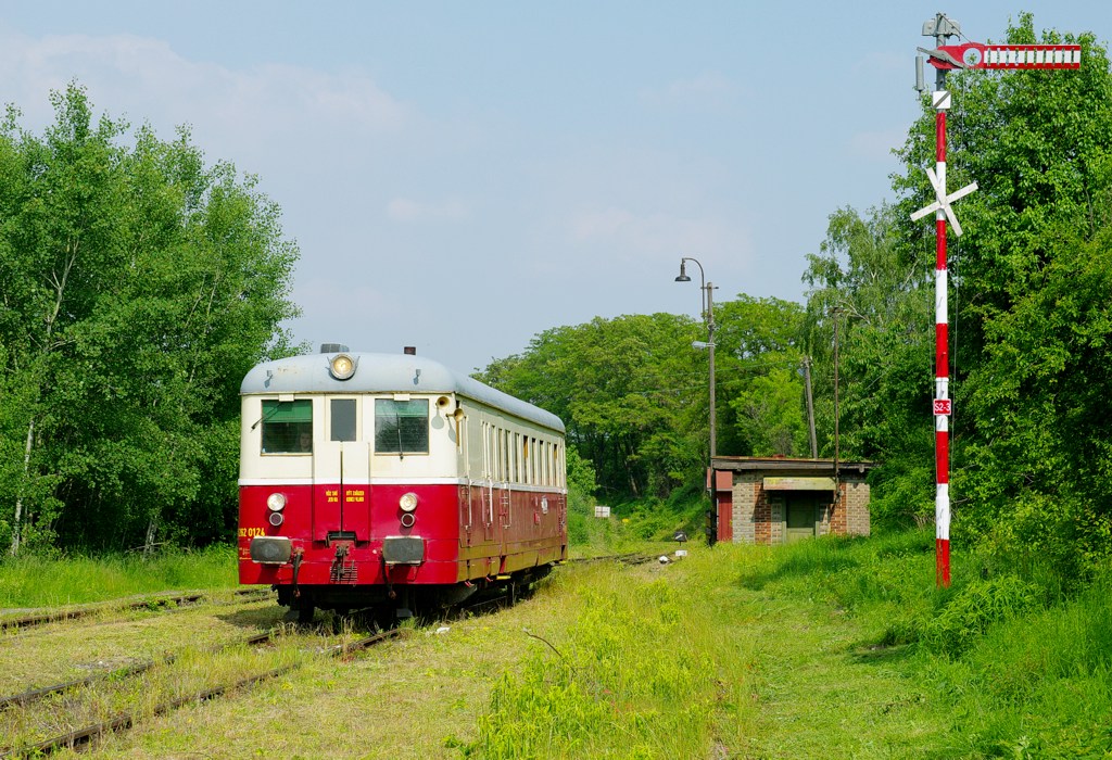 [1024x700] 830124e.jpg