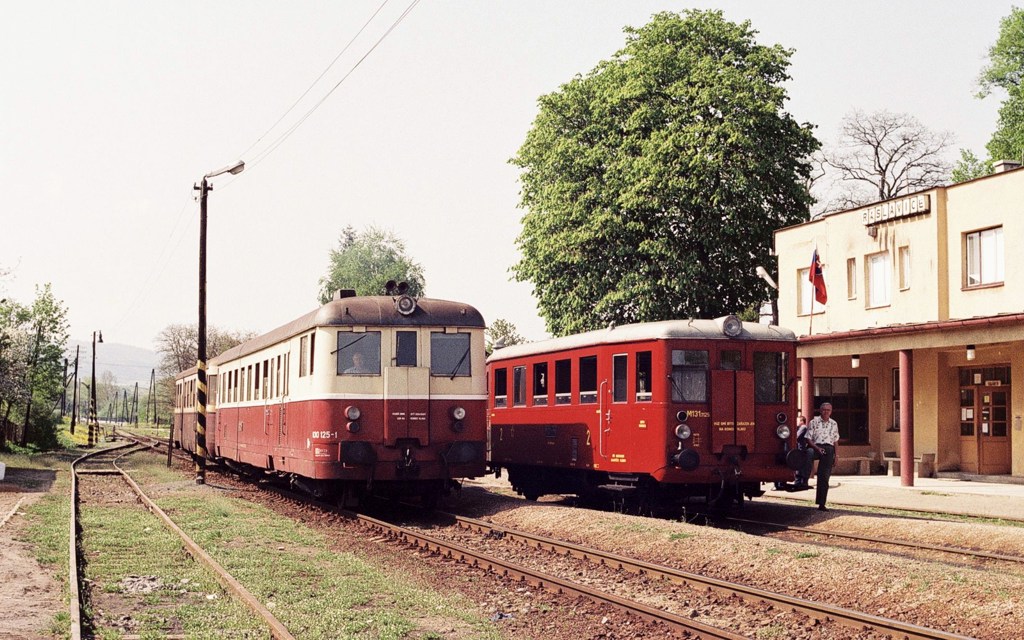 [1024x640] 830125b.jpg