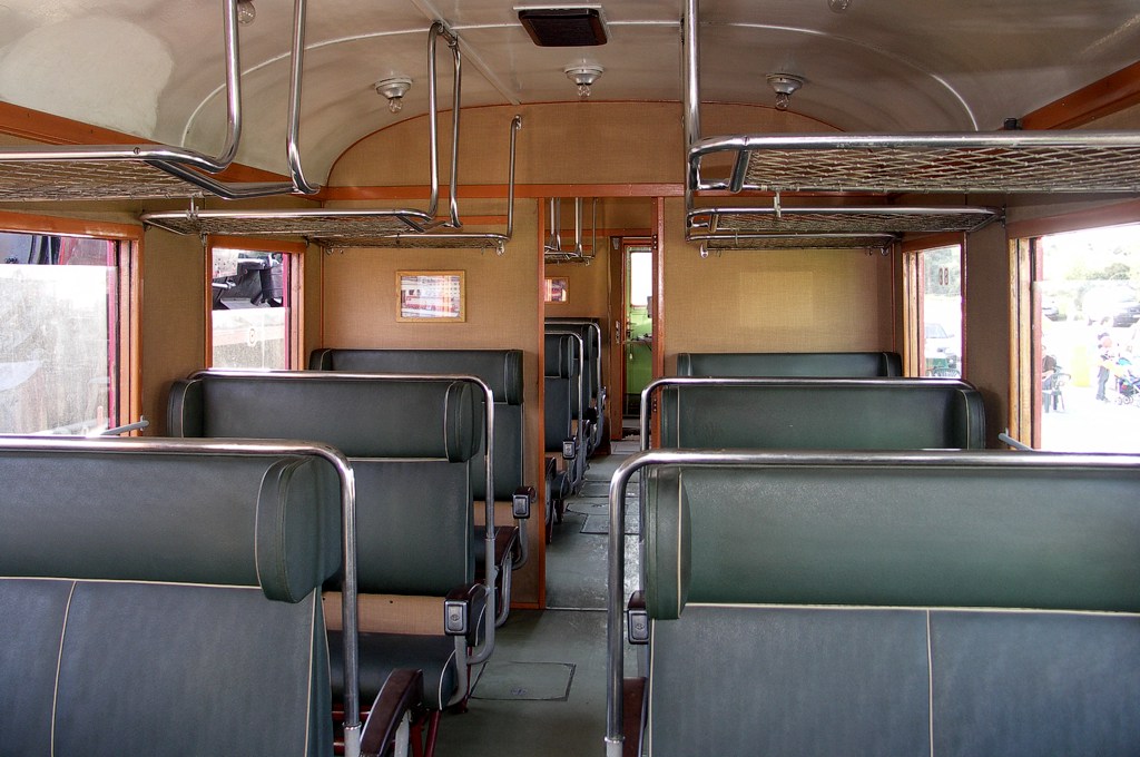 [1024x680] 830159salon.jpg