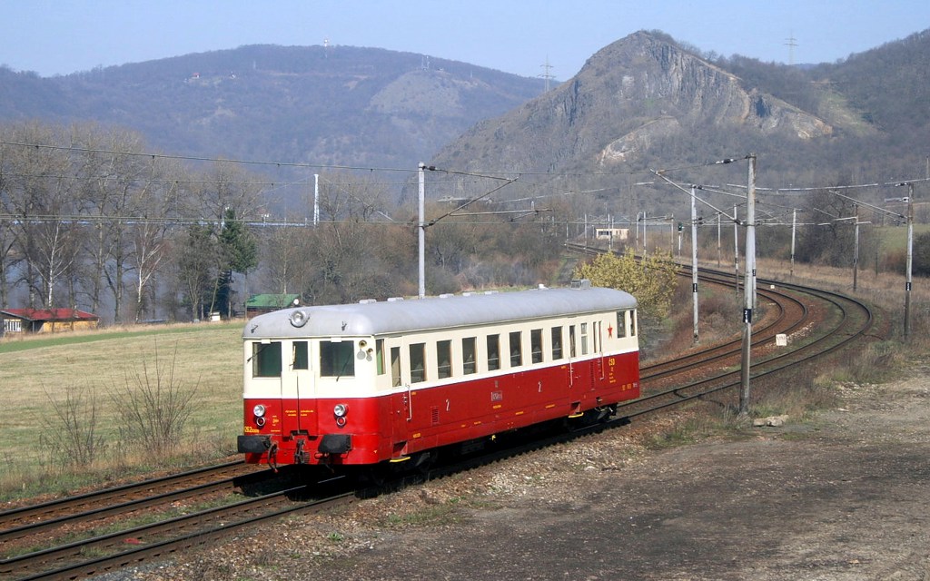 [1024x640] 830209b.jpg