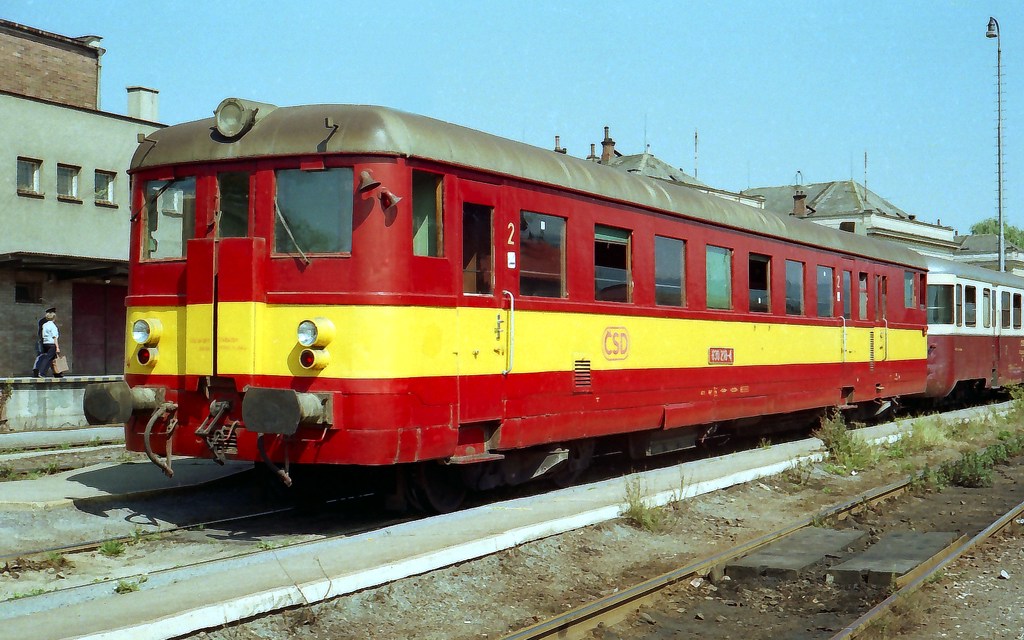 [1024x640] 830213b.jpg