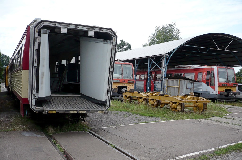 [1024x680] 835001_d.jpg