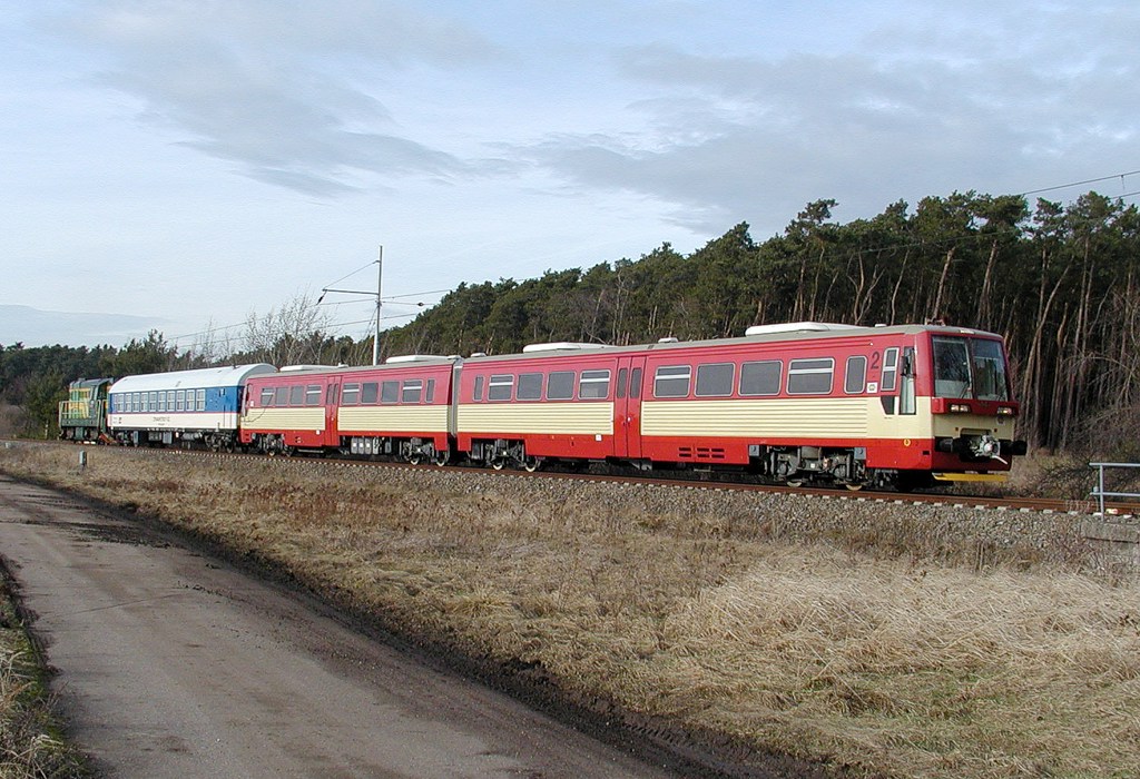 [1024x700] 835001_l.jpg