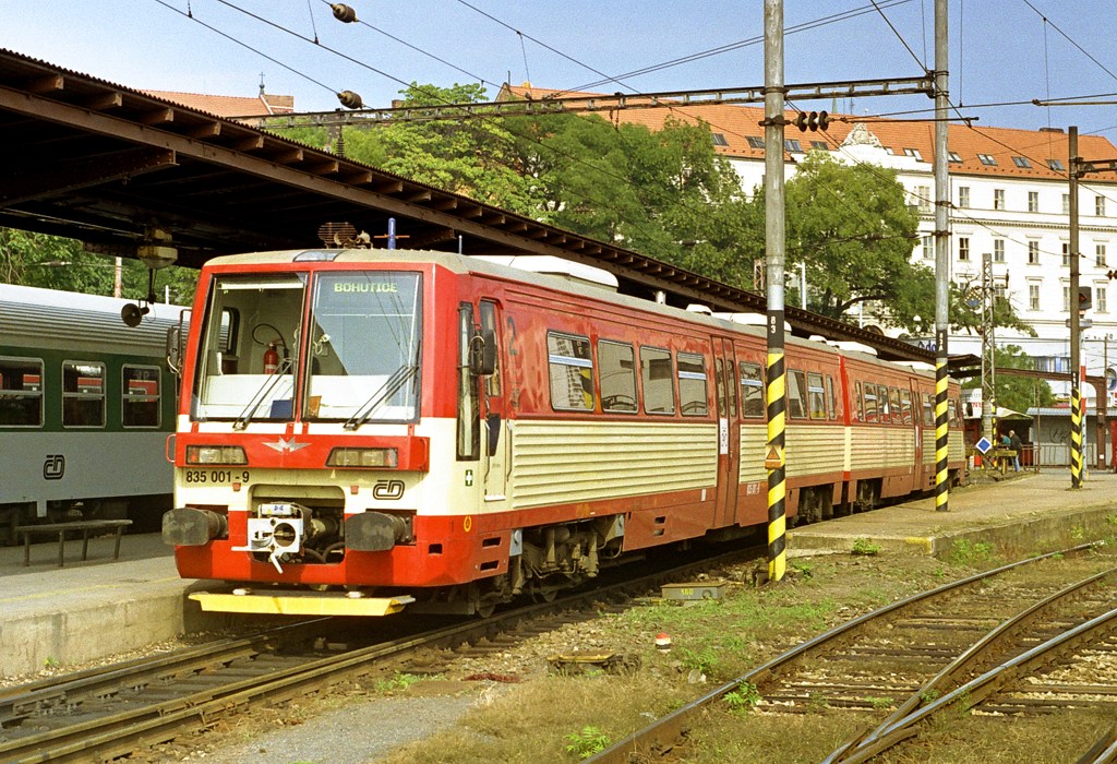 [1024x700] 835001e.jpg