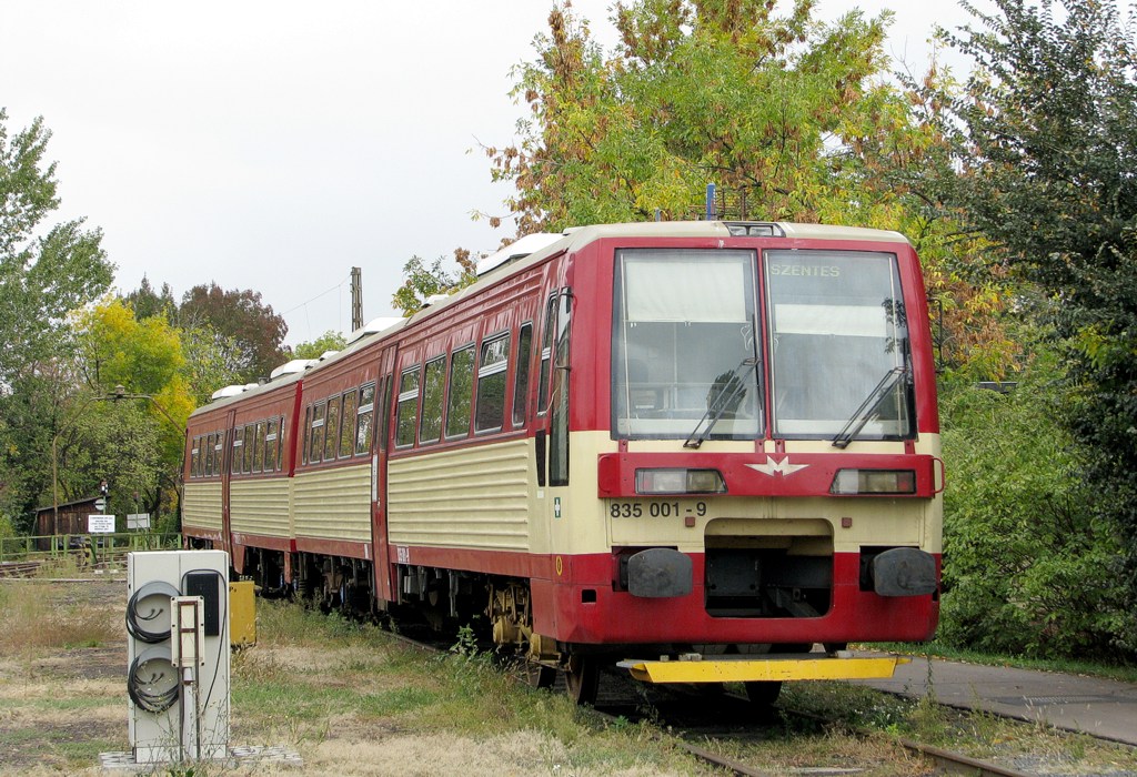 [1024x700] 835001h.jpg