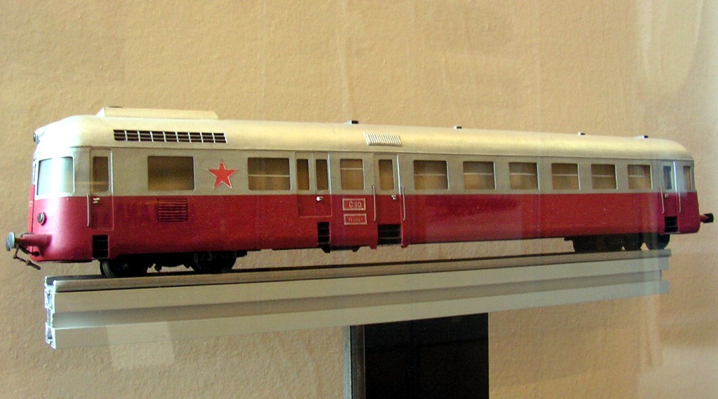 [1024x570] 850model.jpg