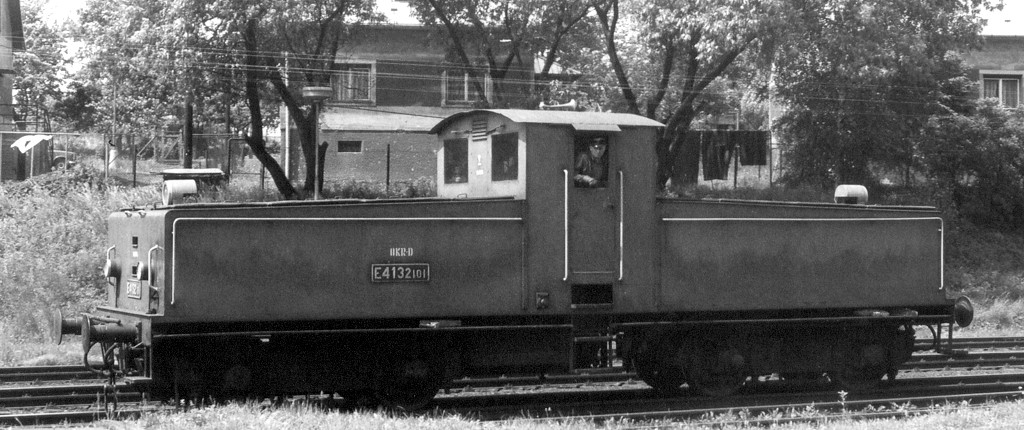 [1024x430] E4132101d.jpg