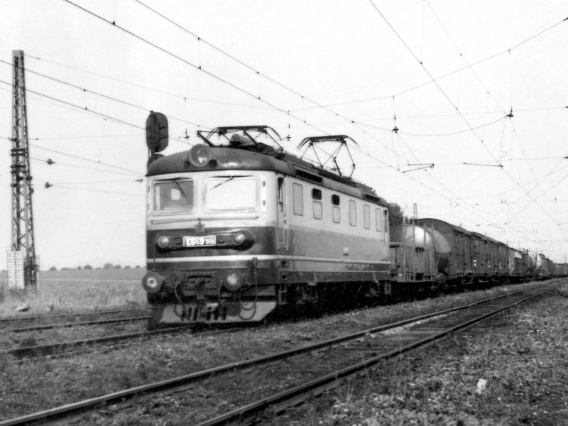 [800x600] E659008a.jpg