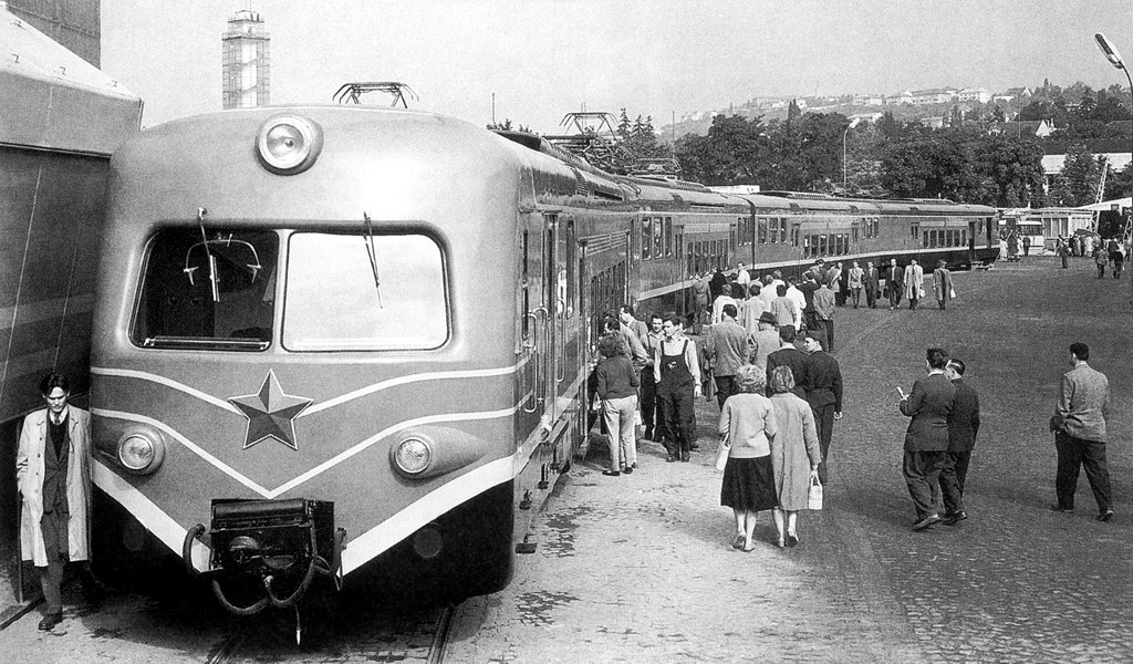 [1024x600] EM475003d.jpg