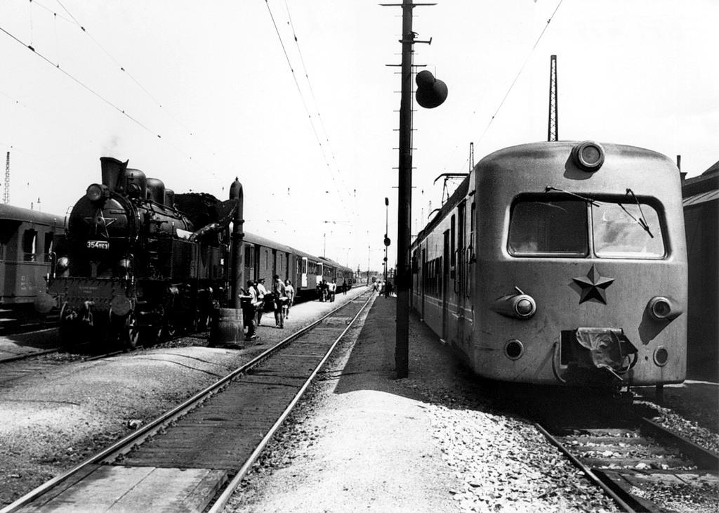 [1024x730] EM475003e.jpg