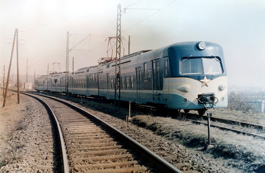 [1024x670] EM475004c.jpg