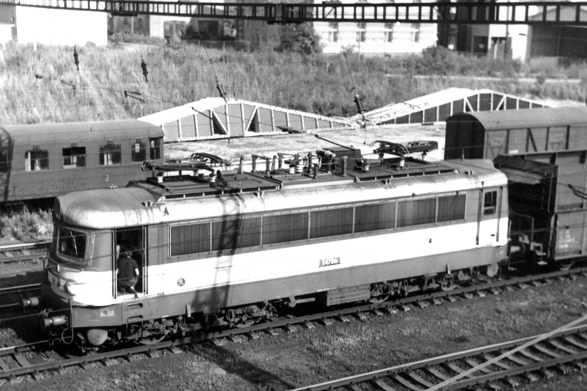 [1200x800] S479101k.jpg