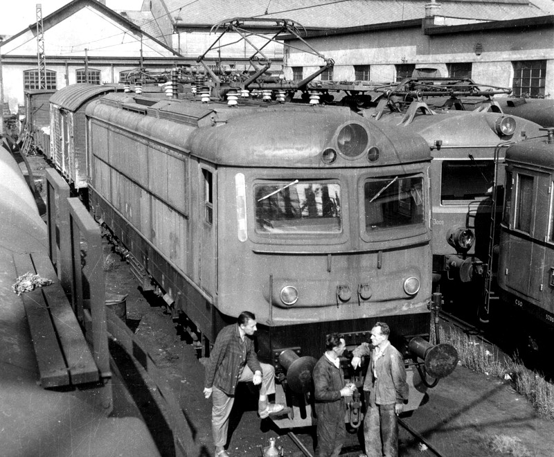 [800x660] S479102c.jpg