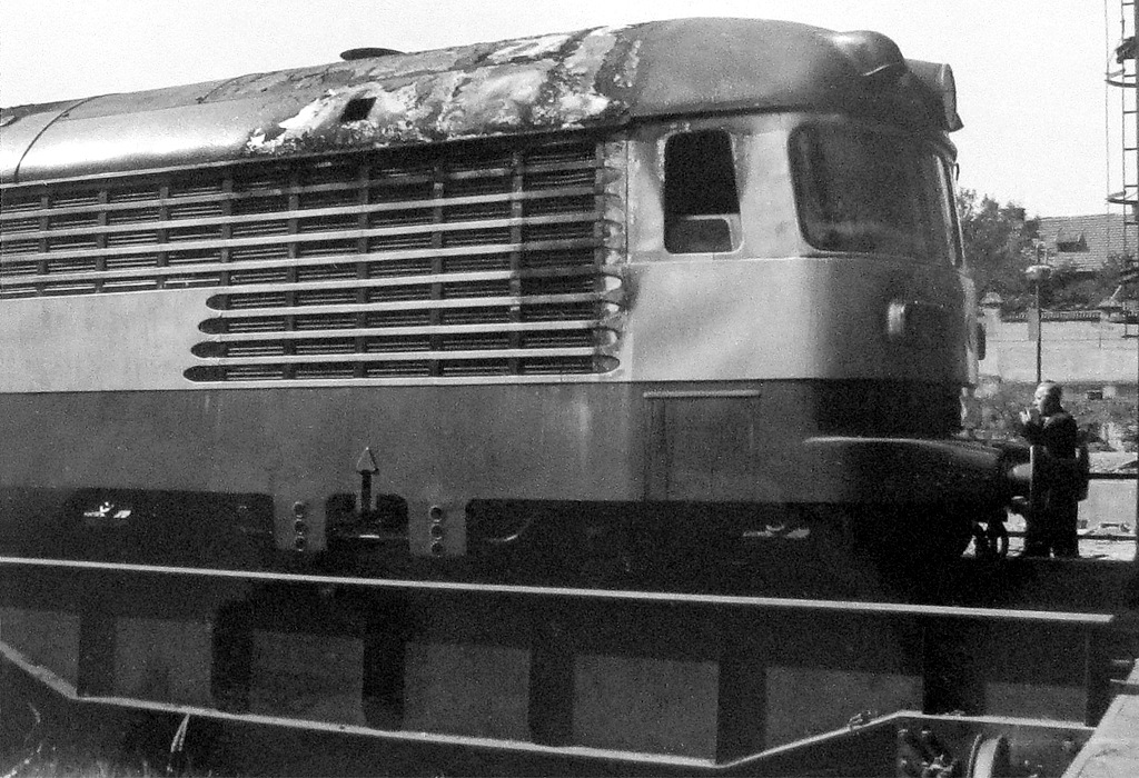 [1024x700] TL659001i.jpg