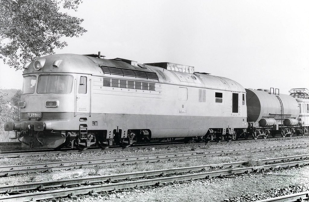 [1024x670] TL659002d.jpg